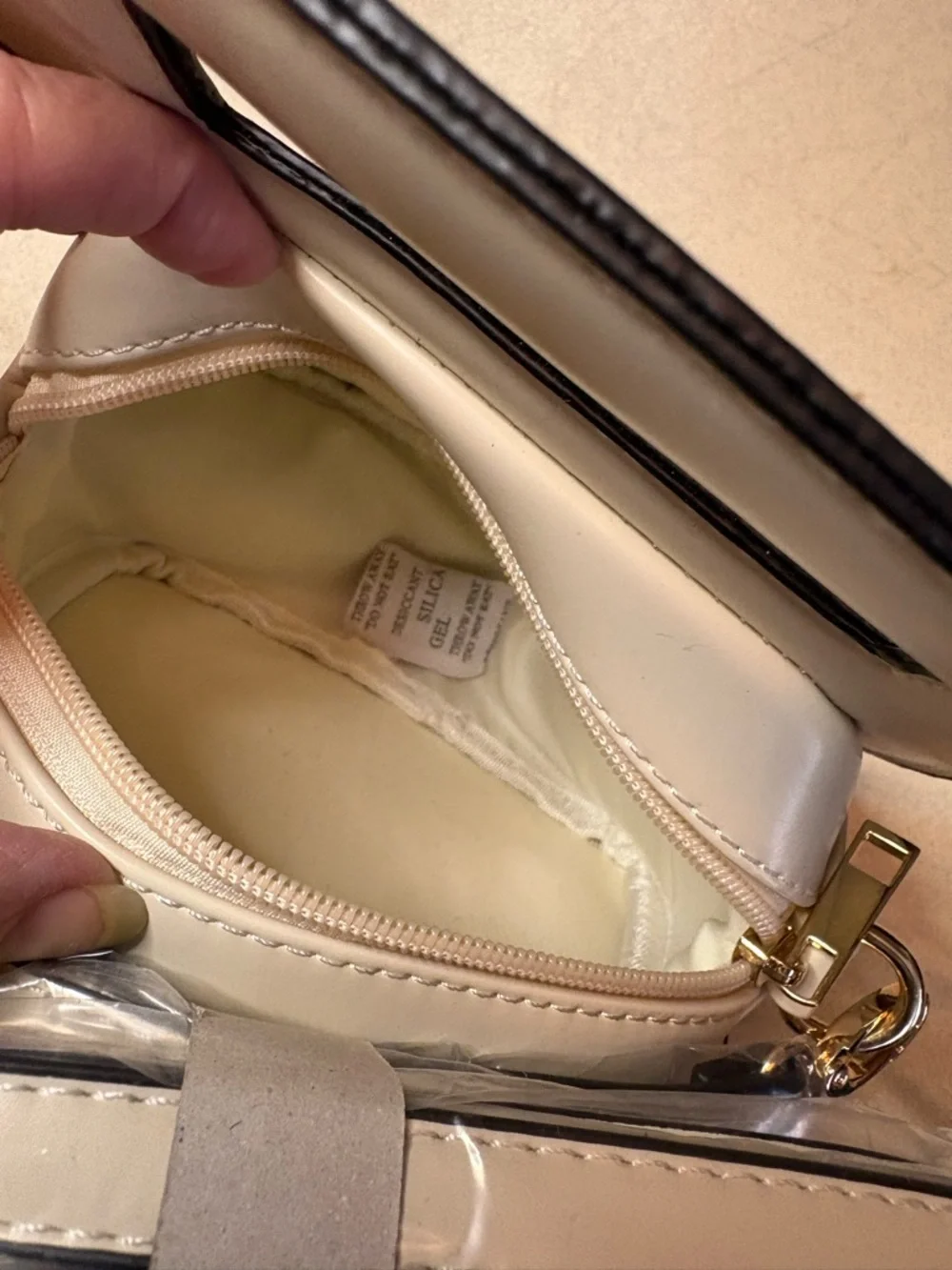 Novelty Cream Crossbody Phone Bag with Gold Accents - Picture 9 of 13